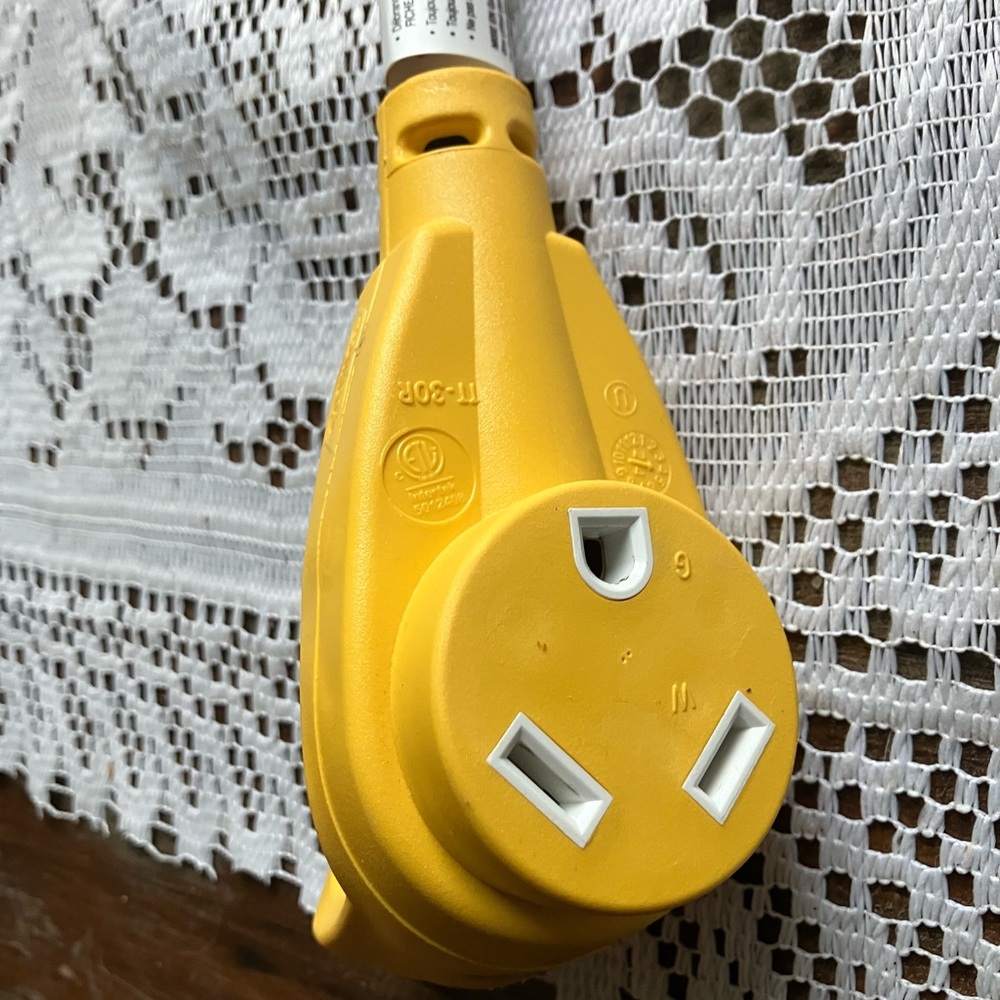 Camco 12 In RV Electrical Adapter 15A - Picture 3 of 5